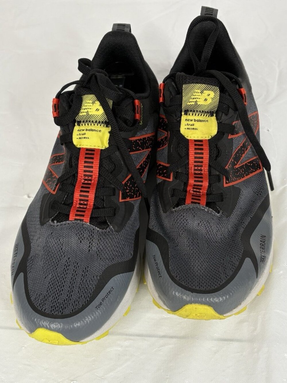 New Balance Dynasoft Nitrel Men’s 8 V4 4E Width Trail Running Shoes Black